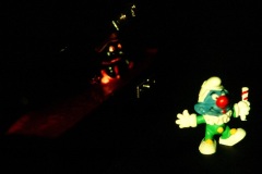 Gefahr_von_hinten_Bromba_40x40cm_2013