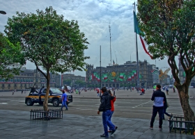 Mexiko-Stadt: Der Zocalo, einer der größten Plätze der Welt
