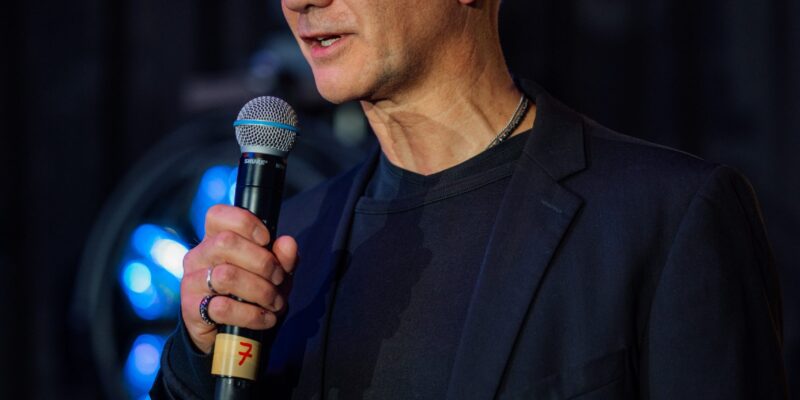 Andreas-Bromba-bei-Speaker-Battle-Dresden_Foto_JustinBockey_1.2